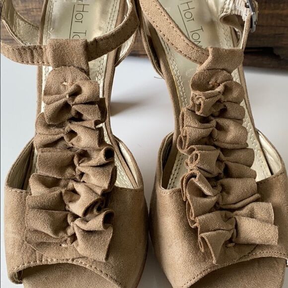 💙Hot Tomato‎ Rylie Suede Look Platform Heel Beige 6 - Picture 4 of 12